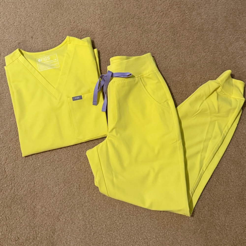 Figs Lifesaver Yellow High Waisted Zamora Scrub Set
